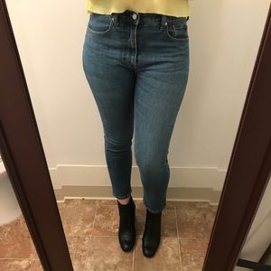 Everlane Modern Boyfriend Jean mid blue sz 28 reg.
